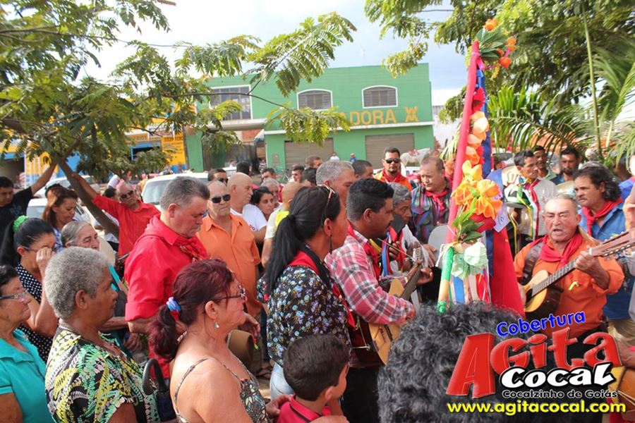 Entrega da Folia do Divino Esp�rito Santo
