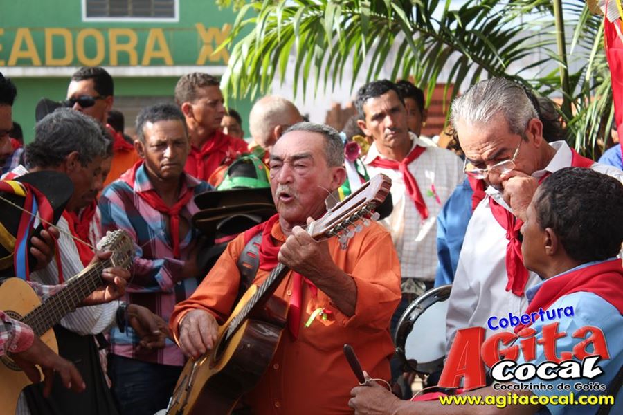 Entrega da Folia do Divino Esp�rito Santo