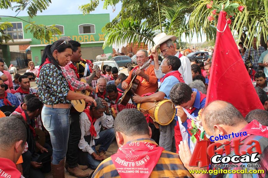 Entrega da Folia do Divino Esp�rito Santo