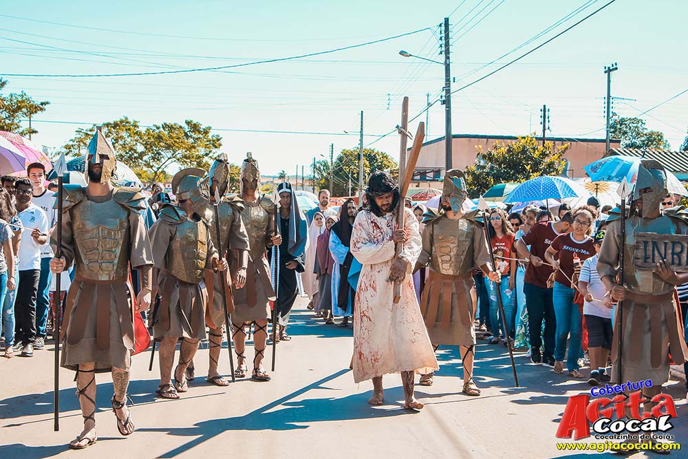 Via Sacra pelas ruas de Cocalzinho