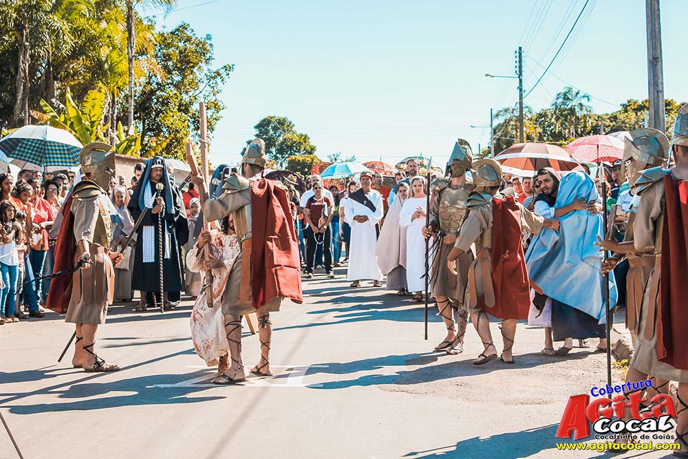 Via Sacra pelas ruas de Cocalzinho