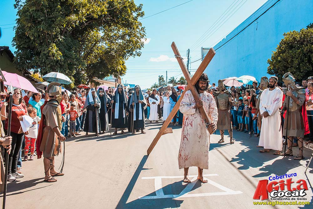 Via Sacra pelas ruas de Cocalzinho