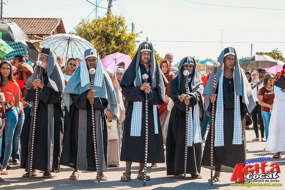 Via Sacra pelas ruas de Cocalzinho