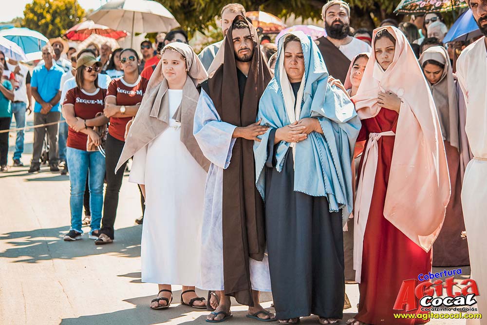 Via Sacra pelas ruas de Cocalzinho