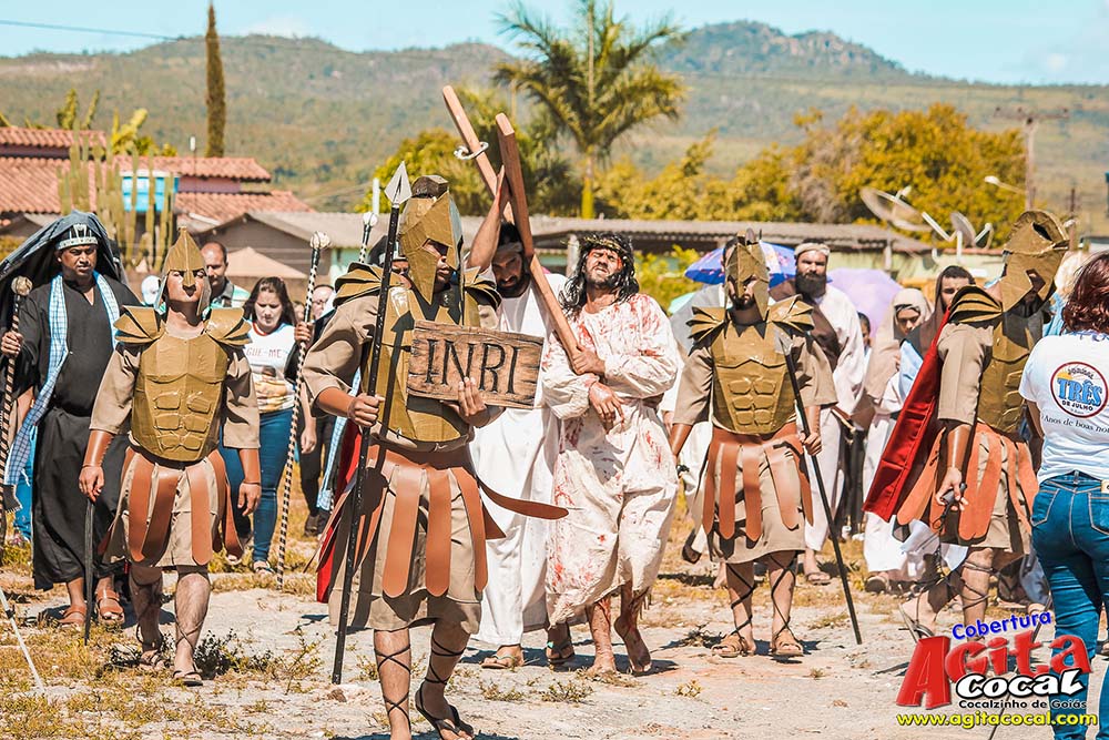 Via Sacra pelas ruas de Cocalzinho