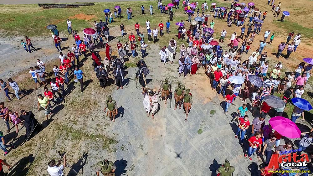 Via Sacra pelas ruas de Cocalzinho