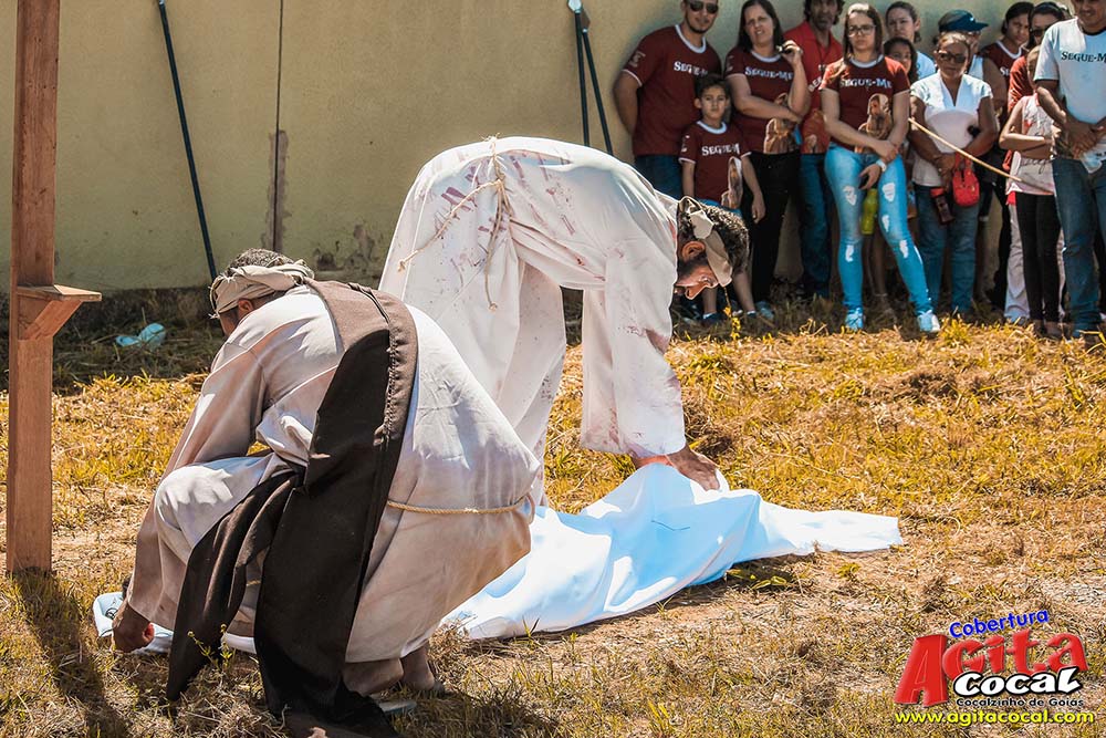 Via Sacra pelas ruas de Cocalzinho