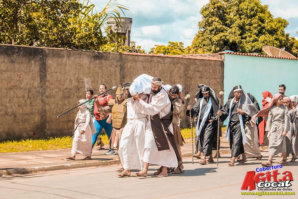 Via Sacra pelas ruas de Cocalzinho